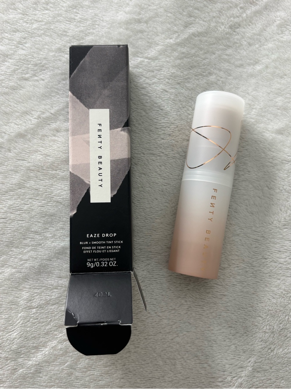 Fenty Beauty Eaze Drop Blur + Smooth Tint Stick Shade 11 Medium Neutral 9g